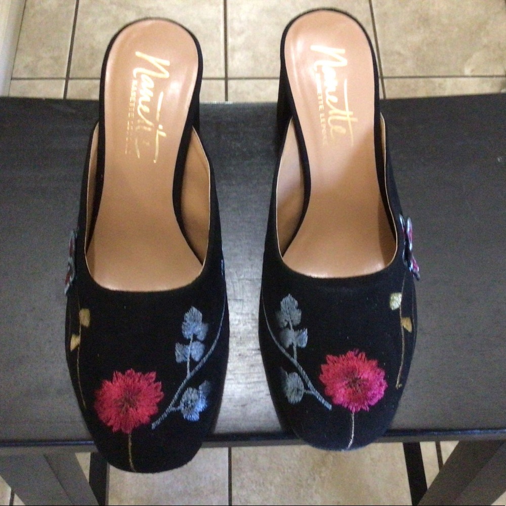 Nanette Lepore women’s black suede  mules shoes size 8 M